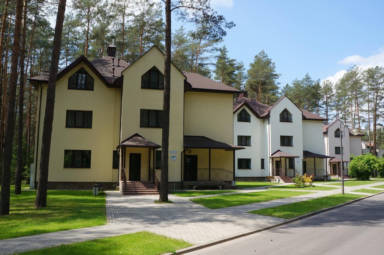Isloch Park Hotel Rakaw Eksteriør billede